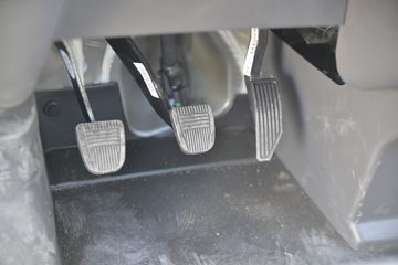 �ɵ� Q3ϵ�� 122���� 2.8�׵�������΢��ͼƬ