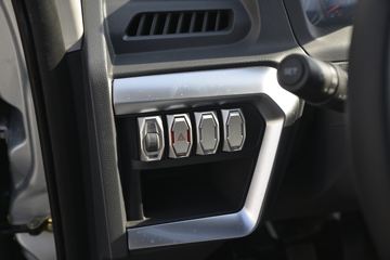 �ɵ� Q3ϵ�� 122���� 2.8�׵�������΢��ͼƬ