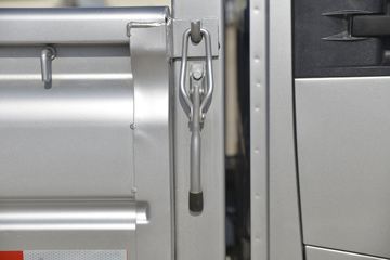 �ɵ� Q3ϵ�� 122���� 2.8�׵�������΢��ͼƬ