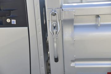 �ɵ� Q3ϵ�� 122���� 2.8�׵�������΢��ͼƬ