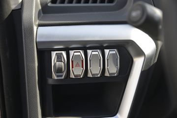 �ɵ� Q3ϵ�� 122���� 3�׵�������΢��ͼƬ