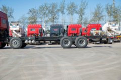 福田 欧曼EST 440马力 8X4 9.53米栏板载货车(BJ1319Y6GRL-01)