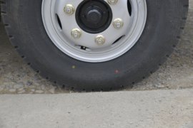 金牛X6(原奥驰X系)&nbsp;自卸车底盘                                                图片