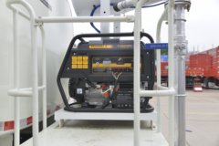 飞碟奥驰 V3系列 190马力 4X2 绿化喷洒车(国六)(WZK5160GPSP63K6)
