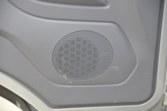 福田 时代领航5 131马力 4.18米单排栏板轻卡(国六)(BJ1044V9JDA-06)