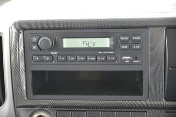 福田 奥铃速运 131马力 3.83米排半栏板轻卡(国六)(BJ1045V9JDA-AB1)图片