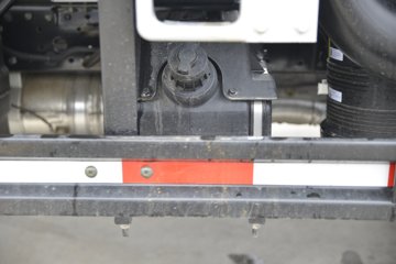 福田 奥铃速运 131马力 3.83米排半栏板轻卡(国六)(BJ1045V9JDA-AB1)图片