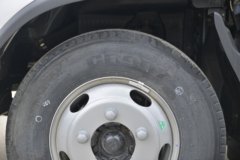 福田 时代领航5 131马力 4.18米单排栏板轻卡(国六)(BJ1044V9JDA-06)