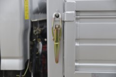 福田 时代领航5 131马力 4.18米单排栏板轻卡(国六)(BJ1044V9JDA-06)