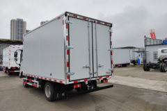东风华神 T17 4.5T 4.1米单排纯电动厢式轻卡(EQ5040XXYTZBEV3)80.06kWh