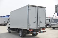 唐骏欧铃 小宝马PLUS 1.9L 102马力 3.63米单排厢式微卡(ZB5042XXYBDD0V)