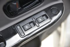 东风 小霸王W18 1.6L 122马力 3.7米单排厢式微卡(国六)(EQ5031XXY61Q6AC)