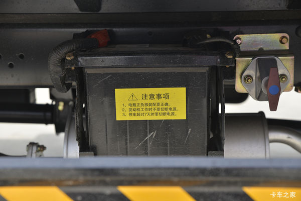 购小霸王W18载货车 享高达0.5万优惠