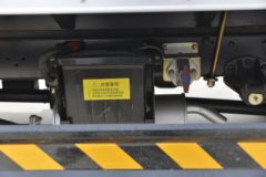 东风 小霸王W18 1.6L 122马力 3.7米单排厢式微卡(国六)(EQ5031XXY61Q6AC)