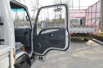 ���� K3���˿� ����� 102���� 3.48�׵��������Ῠ(��ɲ)ͼƬ