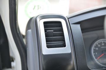 ���� K3���˿� ����� 102���� 3.48�׵��������Ῠ(��ɲ)ͼƬ