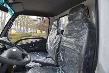 ���� K3���˿� ����� 102���� 3.48�׵��������Ῠ(��ɲ)ͼƬ