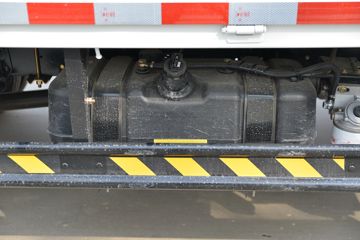 ���� K3���˿� ����� 102���� 3.48�׵��������Ῠ(��ɲ)ͼƬ