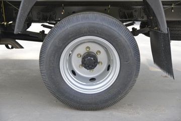 ���� K3���˿� ����� 102���� 3.48�׵��������Ῠ(��ɲ)ͼƬ