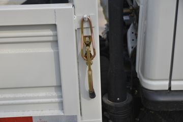 ���� K3���˿� ����� 102���� 3.48�׵��������Ῠ(��ɲ)ͼƬ