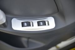 东风 小霸王W17 102马力 2.94米双排厢式微卡(EQ5040XXYD6BDBAC)