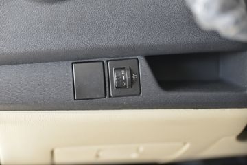 �������ͳ� ���M80 2019�� ������ 116���� 2�� 1.5L���� ƽ���Կ��ŷ�ջ���(����)ͼƬ