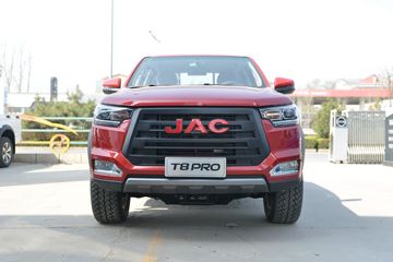 江淮T8PRO 2022款 国际版 尊贵型 2.0T柴油 150马力 四驱 大双排皮卡(国六)