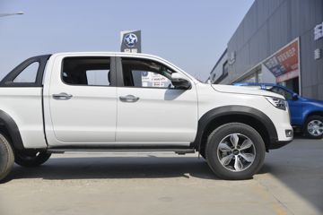����T8 2021�� ������ 2.0T���� 150���� ���� ˫��Ƥ��(����)ͼƬ
