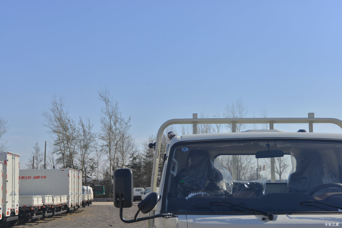 ���� �¿�˳�� 129���� 3.8�׵��������Ῠ(����)(JX1042TG26)���                                                