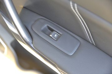 ���� ��7 2020�� ������ 2.0T���� 142���� �ֶ� ���� ����˫��Ƥ��ͼƬ