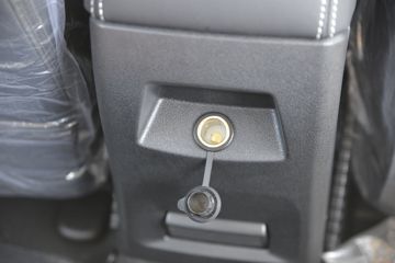 ���� ��7 2020�� ������ 2.0T���� 142���� �ֶ� ���� ����˫��Ƥ��ͼƬ