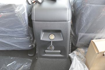 ���� ��7 2020�� ������ 2.0T���� 142���� �ֶ� ���� ����˫��Ƥ��ͼƬ