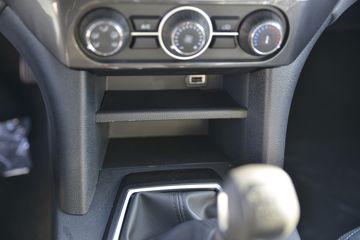 ���� ��7 2020�� ������ 2.0T���� 142���� �ֶ� ���� ����˫��Ƥ��ͼƬ