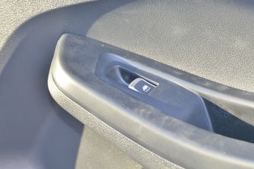  ± 2020 ʰ 2.5T 140  ˫Ƥ()(5)ͼƬ