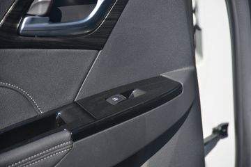 ������ʮ�� ���� 2020�� �Զ��콢�� 2.5T���� 150���� ���� ˫��Ƥ��ͼƬ