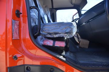 �������ó� ���KR�п� 220���� 4X2 6.75�������ػ���ͼƬ