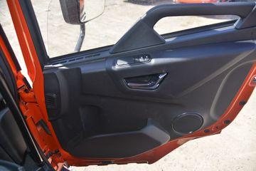�������ó� ���KR�п� 220���� 4X2 6.75�������ػ���ͼƬ