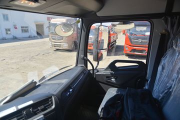 �������ó� ���KR�п� 220���� 4X2 6.75�������ػ���ͼƬ