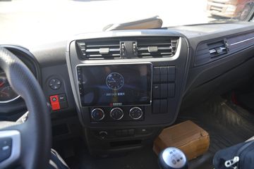 �������ó� ���KR�п� 220���� 4X2 6.75�������ػ���ͼƬ