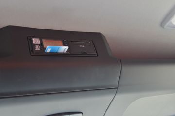 �������ó� ���KR�п� 220���� 4X2 6.75�������ػ���ͼƬ