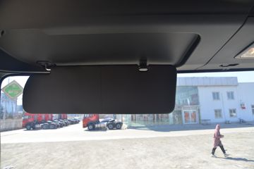 �������ó� ���KR�п� 220���� 4X2 6.75�������ػ���ͼƬ