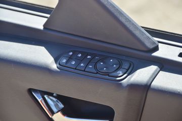 �������ó� ���KR�п� 220���� 4X2 6.75�������ػ���ͼƬ