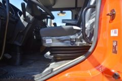 东风商用车 天锦KR中卡 220马力 4X2 6.75米栏板载货车(DFH1180EX3)