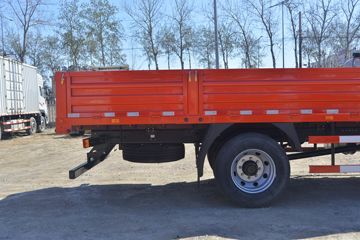 �������ó� ���KR�п� 220���� 4X2 6.75�������ػ���ͼƬ
