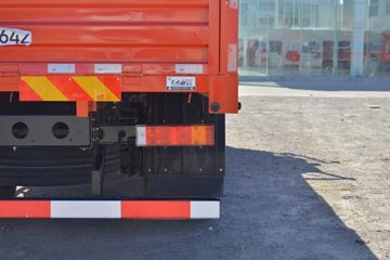 �������ó� ���KR�п� 220���� 4X2 6.75�������ػ���ͼƬ