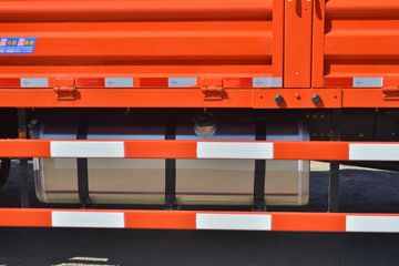 �������ó� ���KR�п� 220���� 4X2 6.75�������ػ���ͼƬ