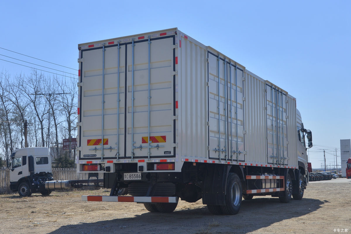 �������ó� ����VL�ؿ� 292���� 6X2 9.6����ʽ�ػ���(DFH5250XXYAX1V)���                                                