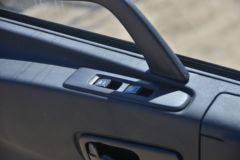 东风商用车 天龙VL重卡 292马力 6X2 9.6米厢式载货车(DFH5250XXYAX1V)
