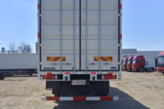 东风商用车 天龙VL重卡 292马力 6X2 9.6米厢式载货车(DFH5250XXYAX1V)