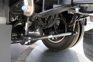 �й�����HOWO С˧ 130���� 4X2 3.6�׵�������С��(Һɲ)(ZZ1047F3111F145)ͼƬ